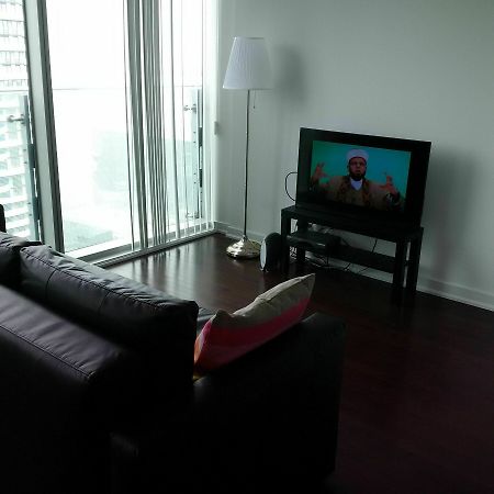 Trinity Suites - Condo On York Street Toronto Luaran gambar